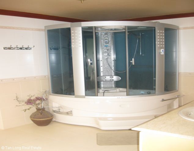 Villa for rent in To Ngoc Van street, Tay Ho district, Ha Noi 5