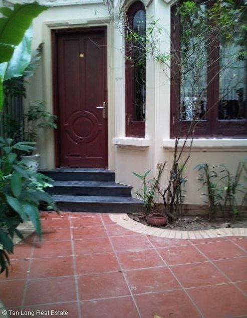 Villa for rent in To Ngoc Van street, Tay Ho district, Ha Noi 1