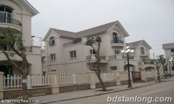 Villas for lease in Vincom Village Long Bien 1